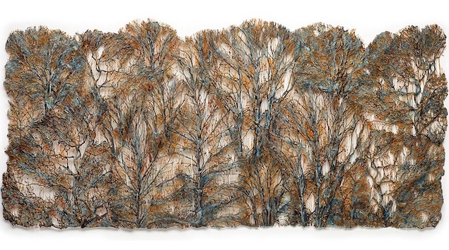 bosque gris naranja textiles entre pintura y escultura Lesley Richmond imagenes y arte