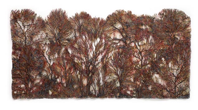 bosque rojo textiles entre pintura y escultura Lesley Richmond imagenes y arte