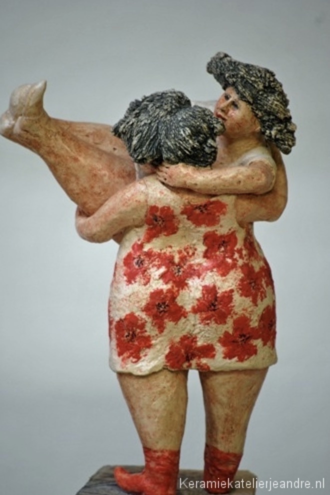 Jeanne Te Dorsthorst 11 figura femenina en cerámica Imágenes y Arte