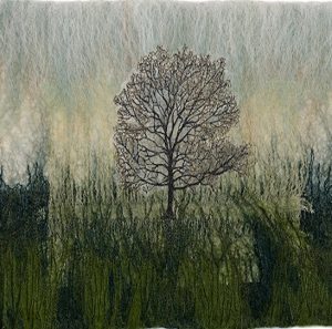 campo con arbol seco imagenes y arte valerie wartelle